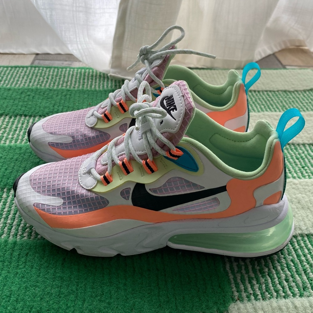 Nike Air Max 270 React SE Women’s